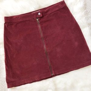 🍂 Madewell Red Velveteen Zip Up Skirt